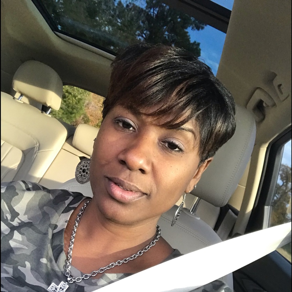 Meet your Posher, Tracy